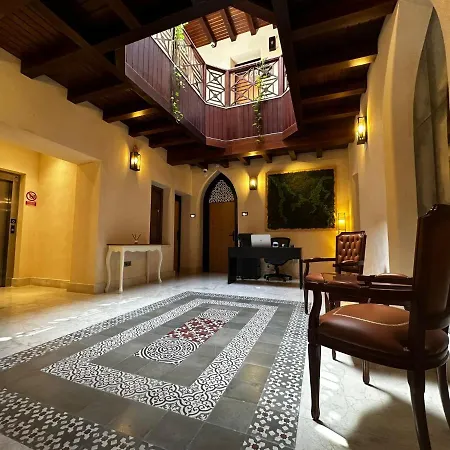 Hemd Hotels Puerta Real Boutique-3