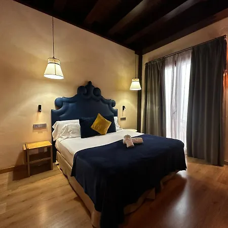 Hemd Hotels Puerta Real Boutique-2