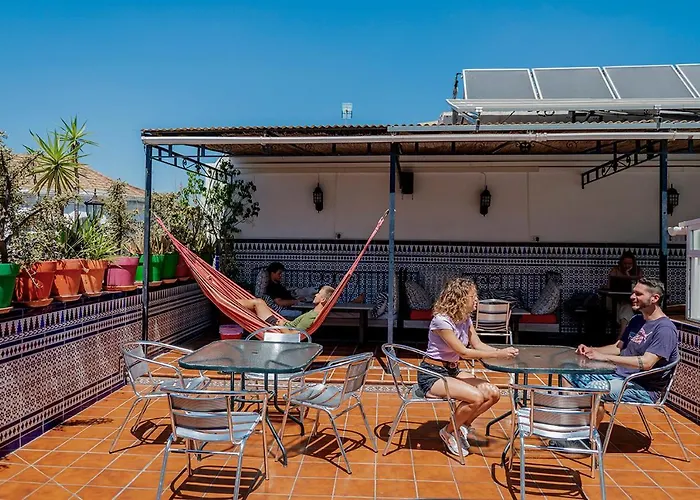 Triana Backpackers