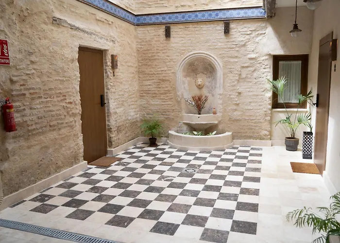 Casa de huéspedes: Arena Centro Rooms&Suites, By Homing U