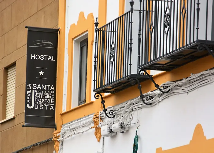 La villa: Hostal Sevilla Santa Justa - Adults Only