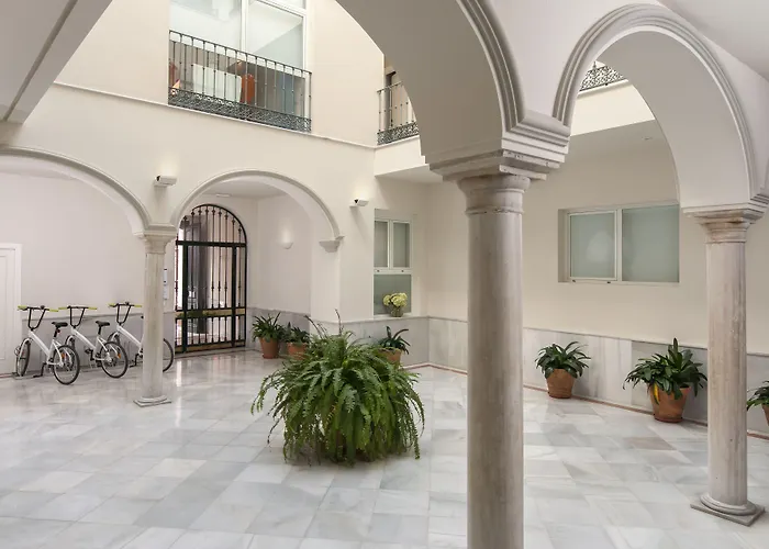 Sevilla Plaza