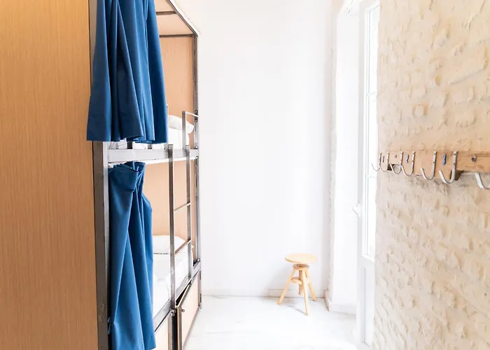 Hotel: The Nomad Hostel&Pension